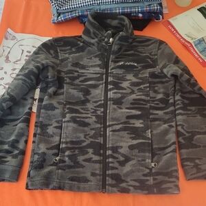 Sz S/8 Columbia Kids Camo Fleece Jacket - Black and Gray